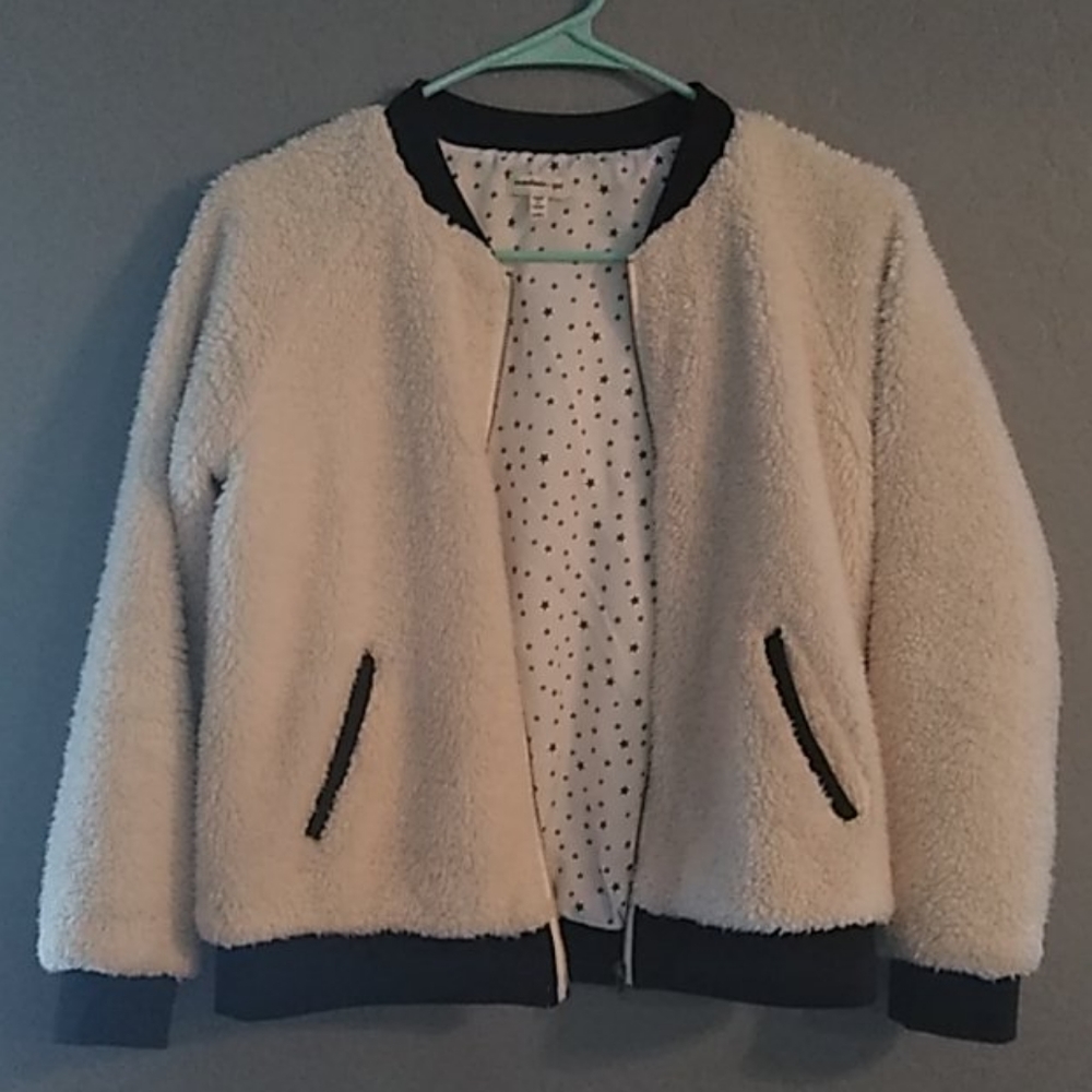 Monteau NWOT girls fuzzy bomber style jacket
